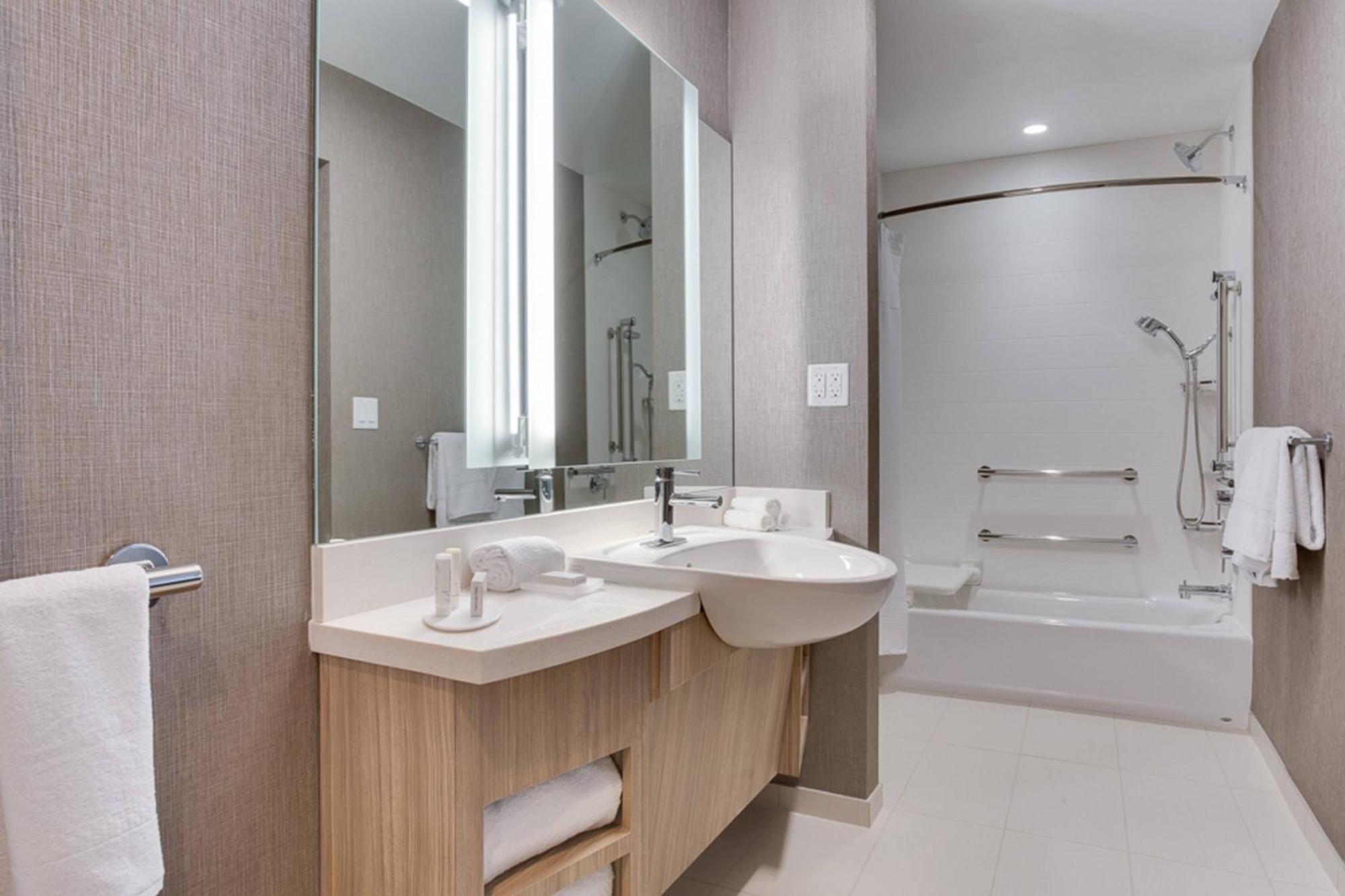 Springhill Suites By Marriott Fort Lauderdale Miramar Exterior photo